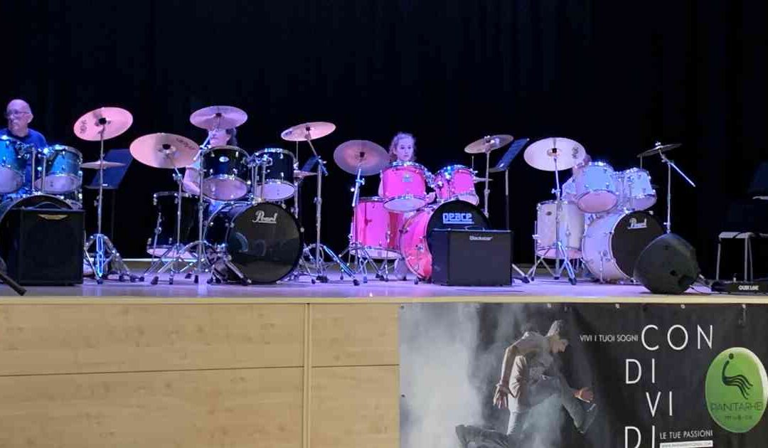 Musica d’insieme: tutti i benefici di suonare in gruppo per bambini, giovani e adulti
